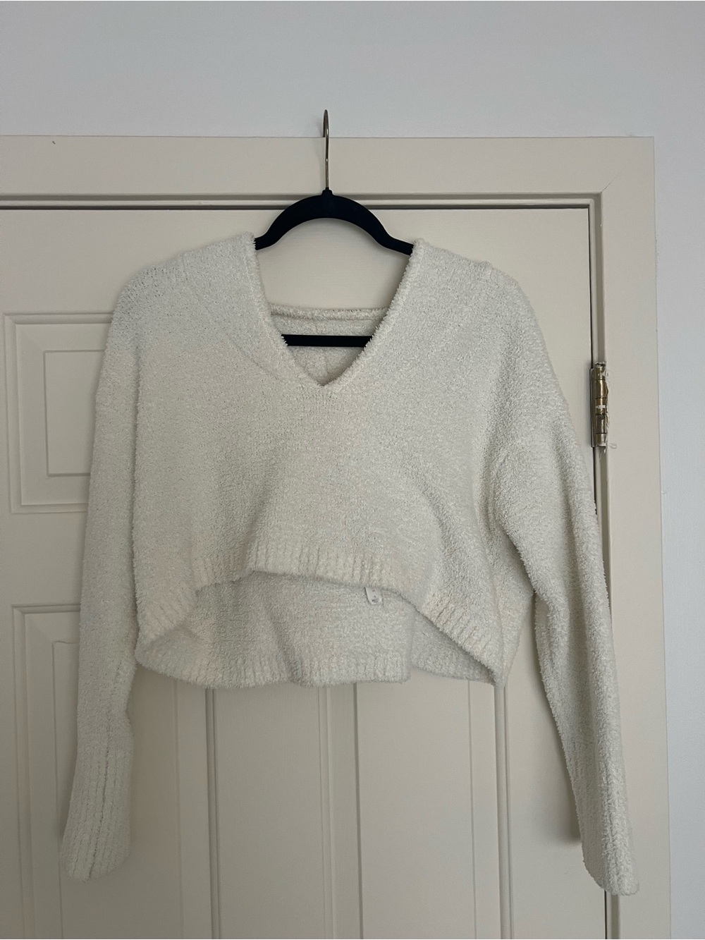 Cozy Ivory V-Neck Cropped Women's Sweater